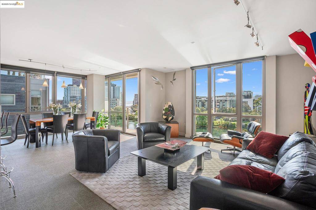 San Francisco, CA 94158,255 Berry St #514