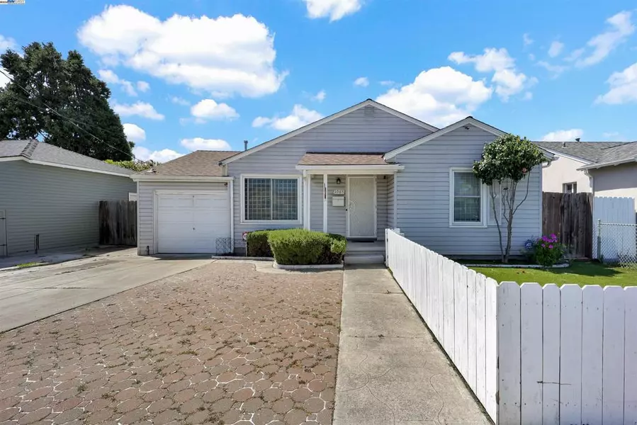 1065 Douglas Dr, San Leandro, CA 94577