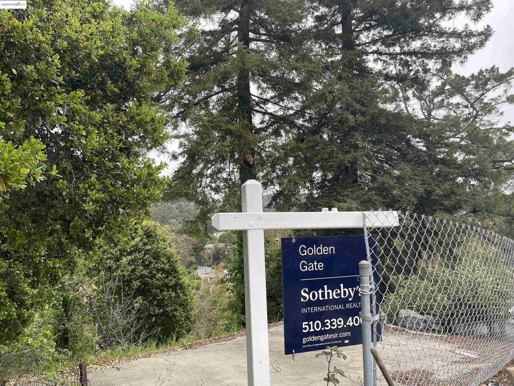 Granada Ave, Oakland, CA 94621