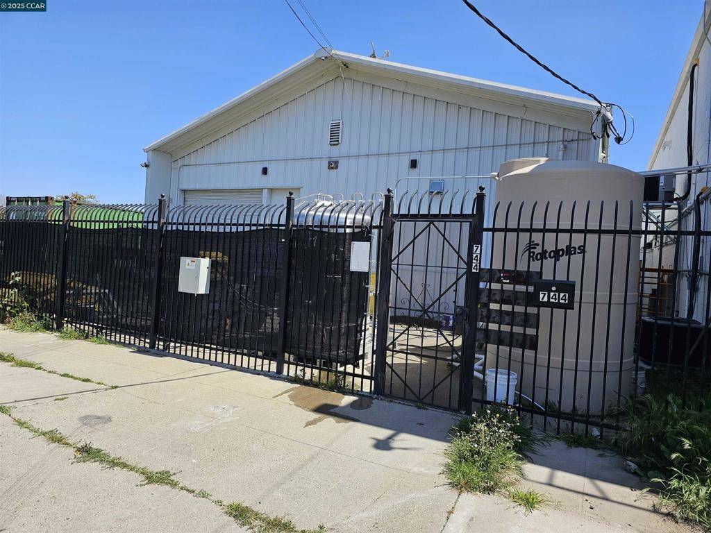 744 S 13Th St, Richmond, CA 94804
