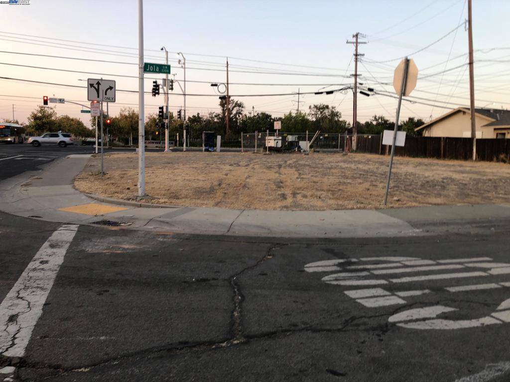Sacramento, CA 95832-1548,3361 Jola Circle
