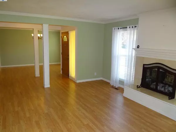 Pinole, CA 94564,2623 Simas Ave