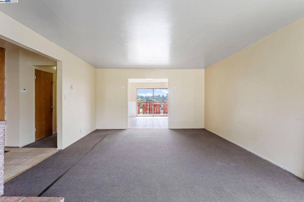 Oakland, CA 94605,8497 NEY AVENUE