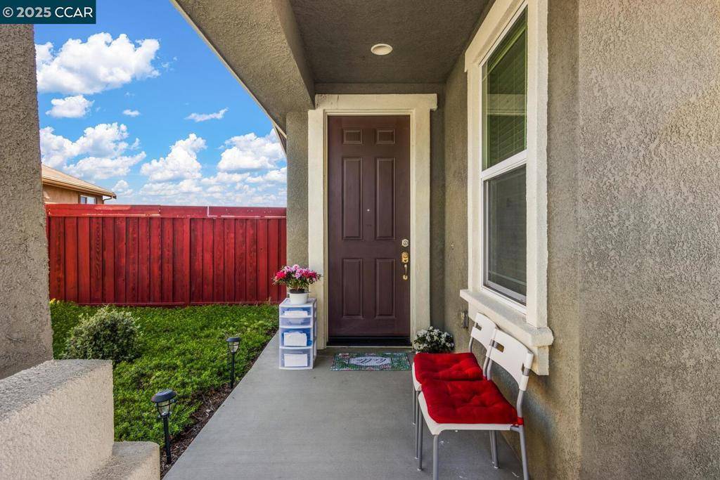 Antioch, CA 94509,2991 Serra Ct