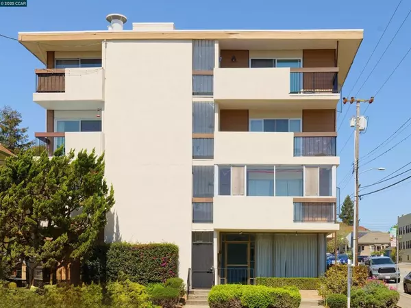 Oakland, CA 94611,4099 Howe Street #203