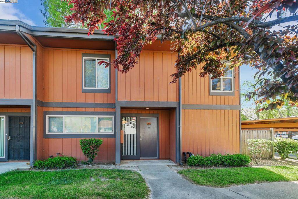 Fremont, CA 94536,38627 Cherry Ln #9