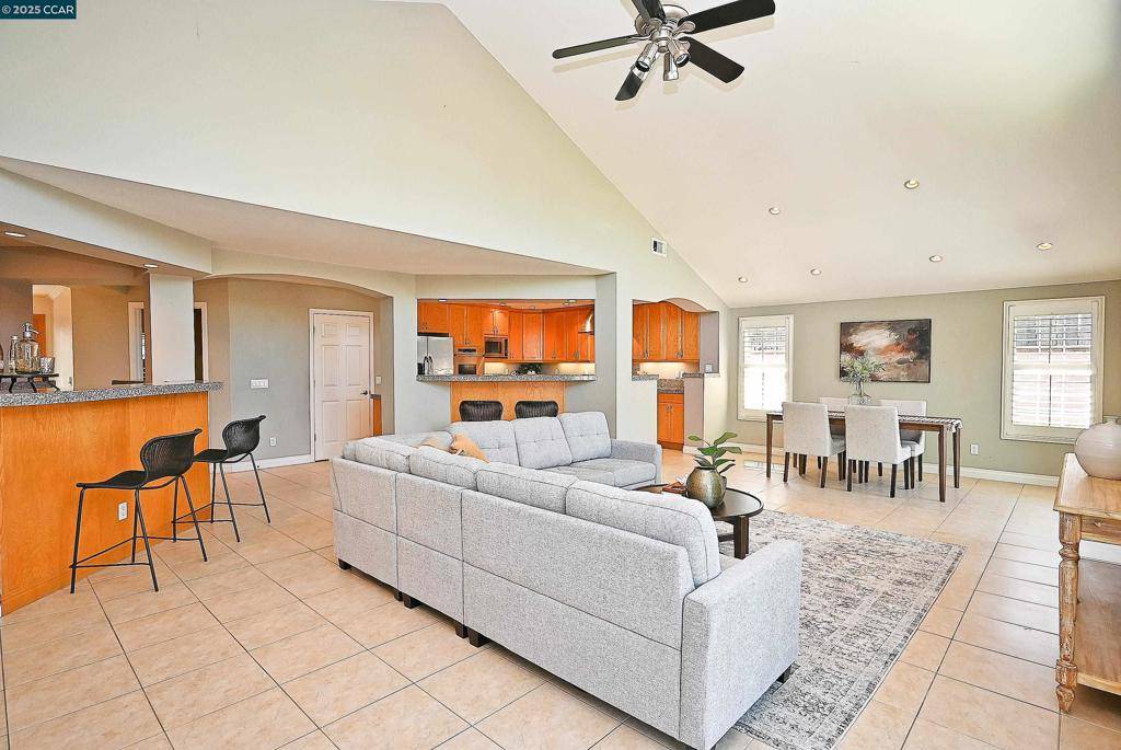 Pleasant Hill, CA 94523,65 Dawn Dr