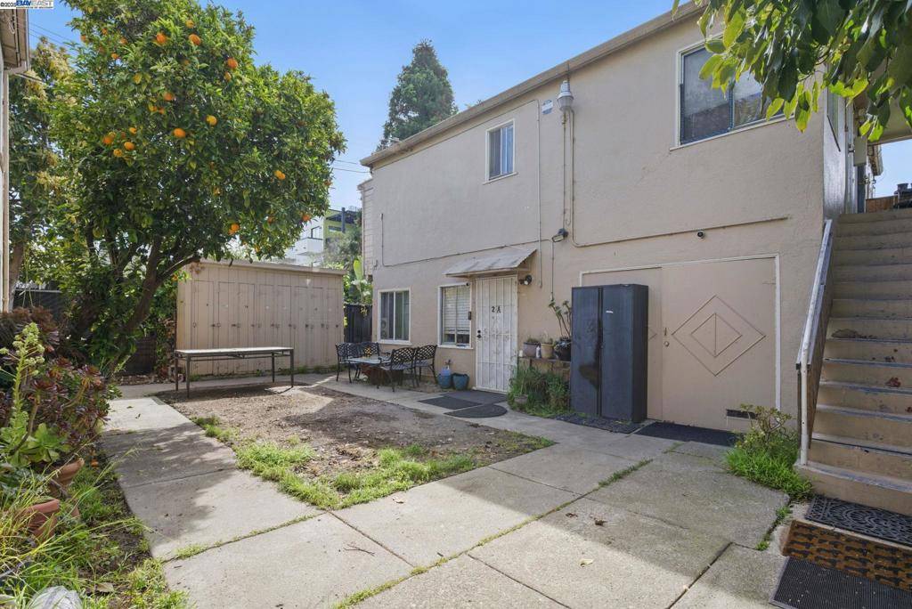 Berkeley, CA 94702,1420 Alcatraz Ave