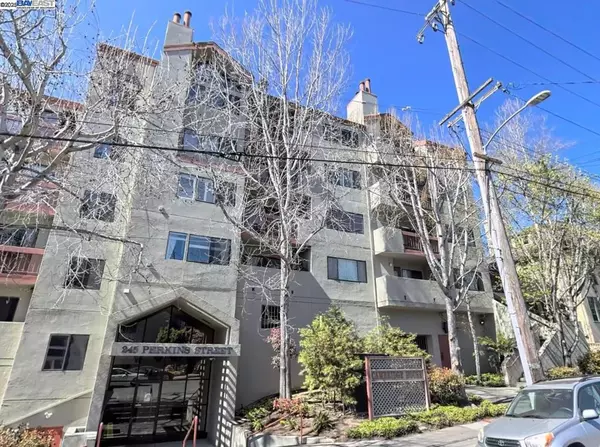245 Perkins St #33, Oakland, CA 94610
