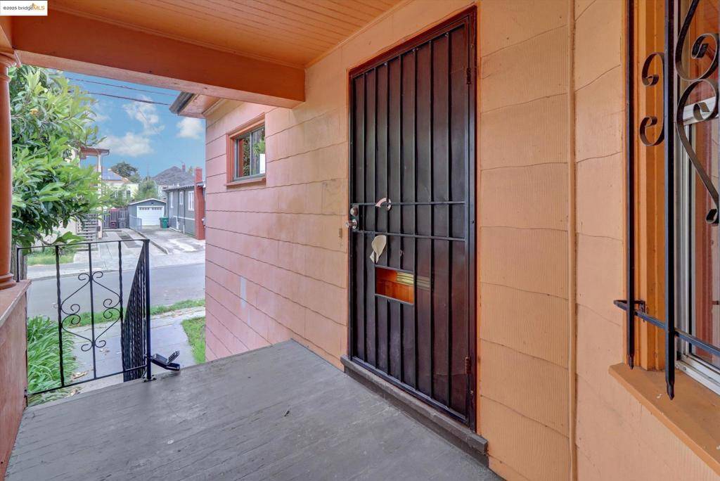 Oakland, CA 94608,1017 56Th St