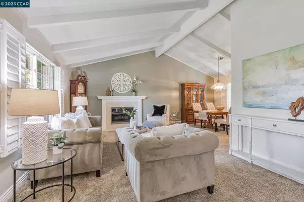 Martinez, CA 94553,6734 Corte Segunda