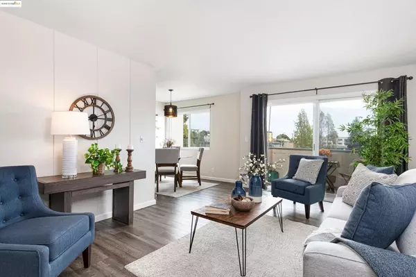 Oakland, CA 94610,360 Vernon St #209