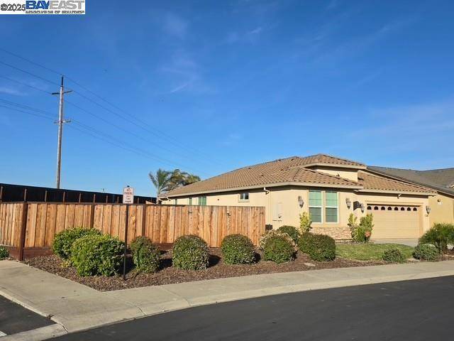 Discovery Bay, CA 94505,83 Outrigger Way