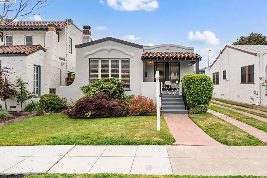 Alameda, CA 94501,2806 Clay St