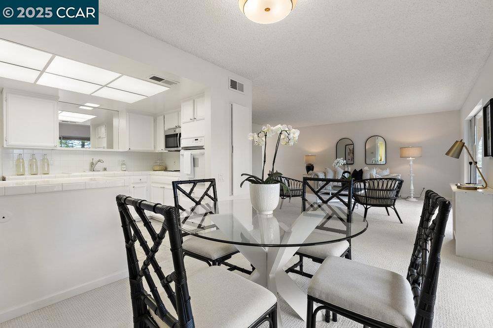 Walnut Creek, CA 94595,1129 Avenida Sevilla #4C