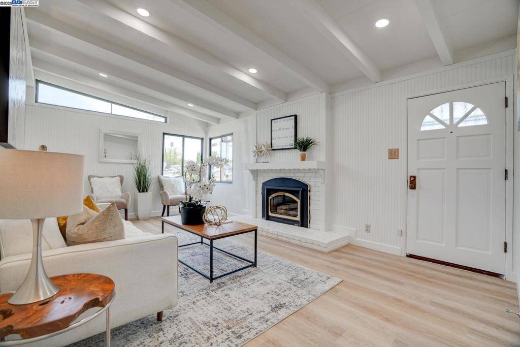 Newark, CA 94560,5209 Dupont Ave