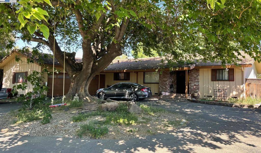 Tracy, CA 95376-9677,550 N CORRAL HOLLOW