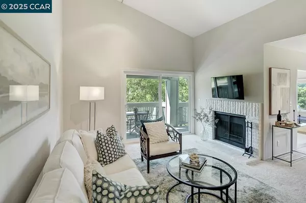 Walnut Creek, CA 94595,2638 Saklan Indian Dr #3