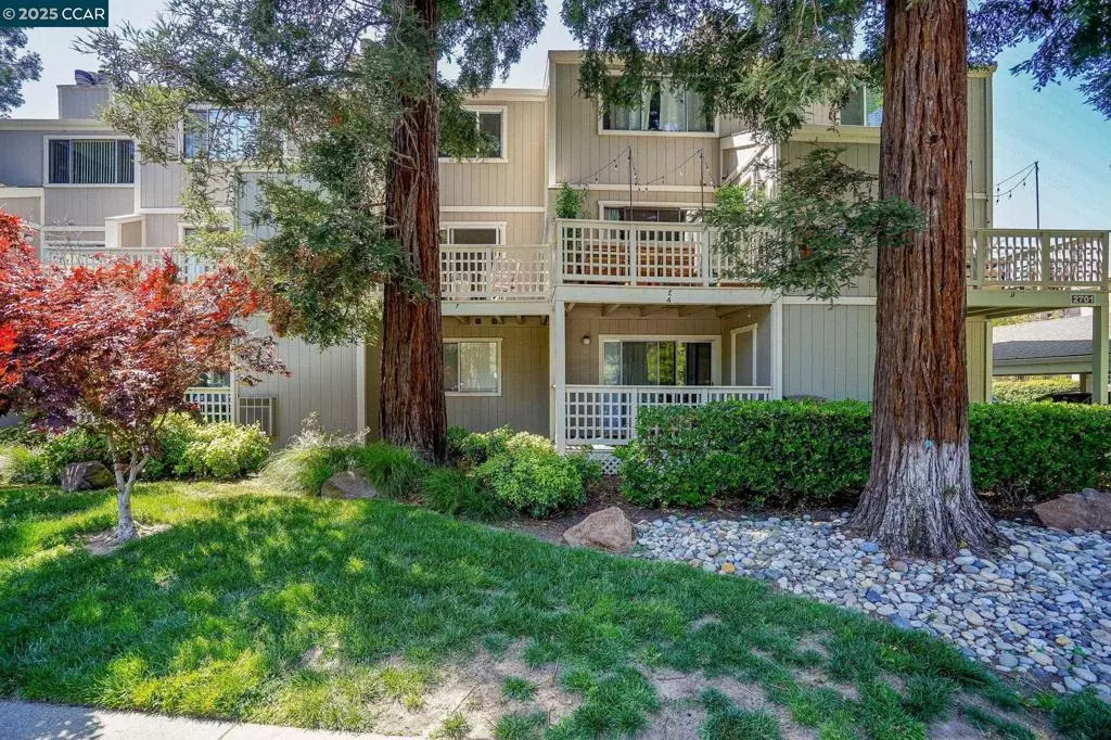 Walnut Creek, CA 94597,2701 Oak Rd #F