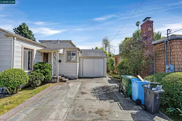 Berkeley, CA 94702,1416 Acroft Ct