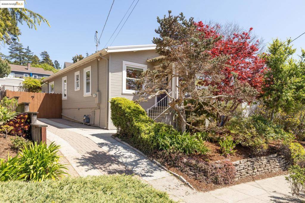 Kensington, CA 94707,267 Colusa Ave