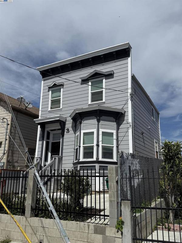 1130 E 11Th St, Oakland, CA 94606