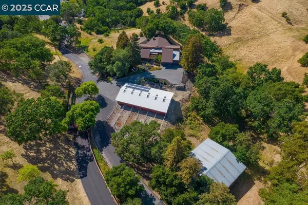 Lafayette, CA 94549,575 Morecroft Rd