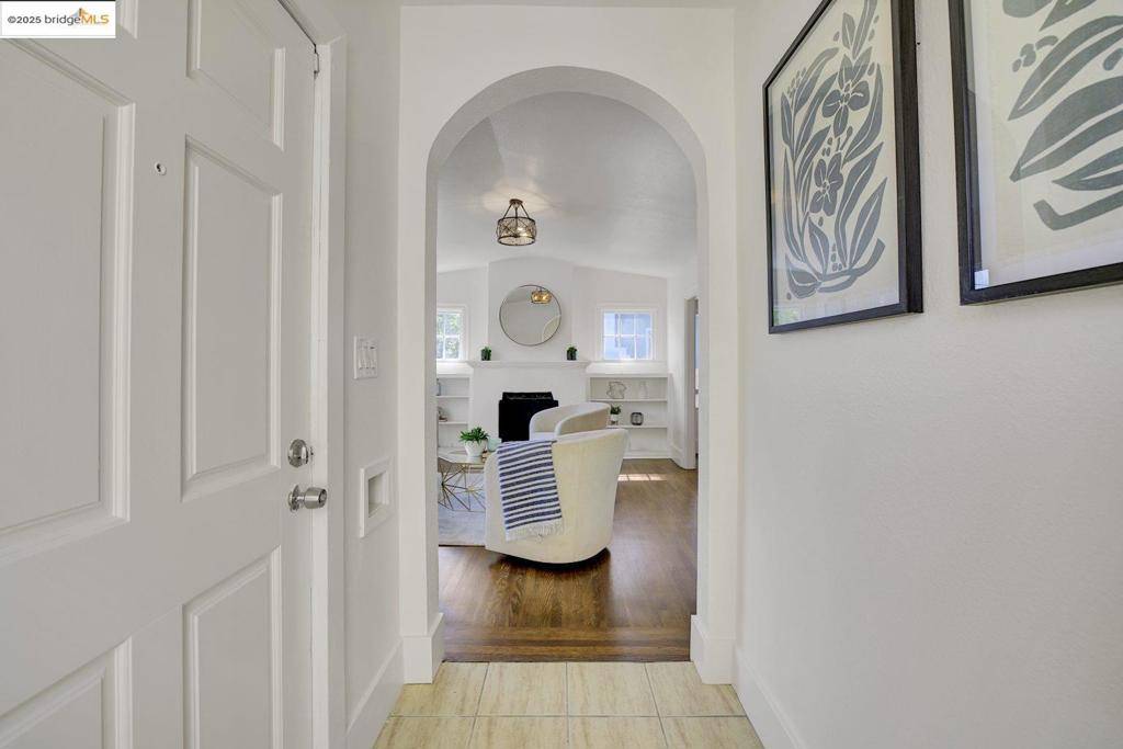 2457 83rd Ave, Oakland, CA 94605