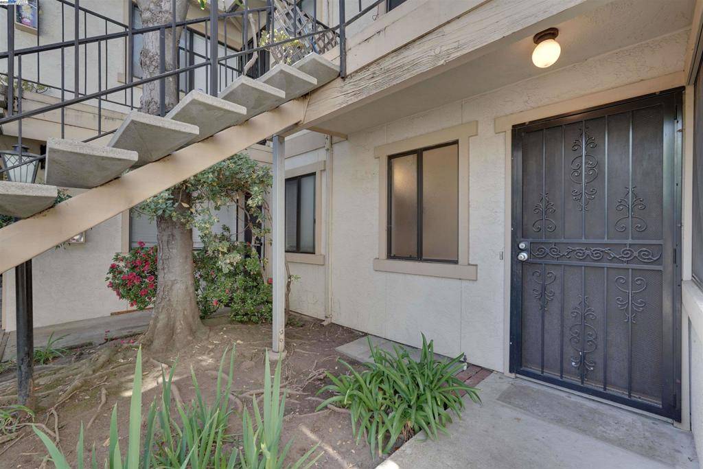 San Mateo, CA 94402,718 S Idaho #3