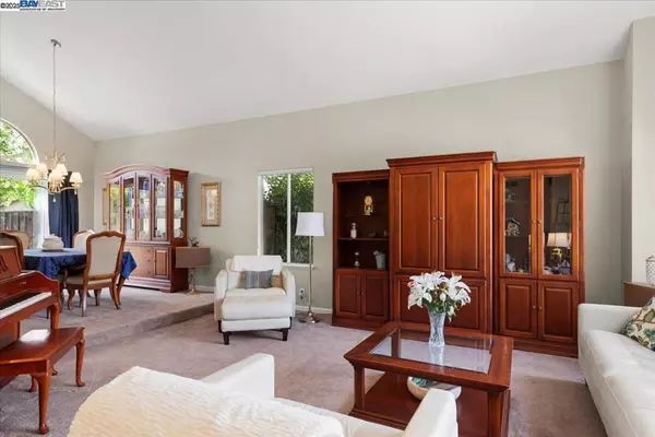Pleasanton, CA 94588,3886 Mohr Ave