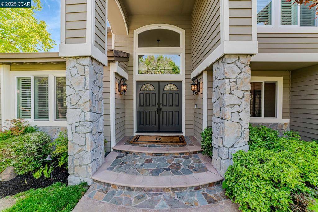 Danville, CA 94506,70 Crestridge Court