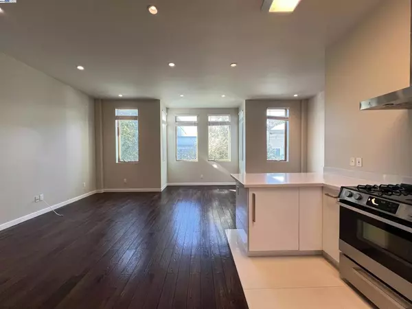 San Francisco, CA 94110,317 Cortland Ave