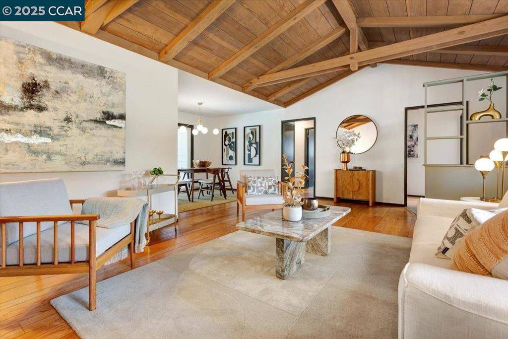 Orinda, CA 94563,25 Whitehall Dr