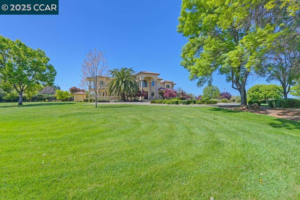 Shingle Springs, CA 95682,5037 Milton Ranch Rd