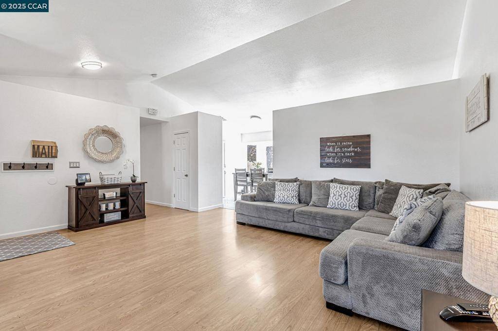 Pittsburg, CA 94565,1771 Schooner Way