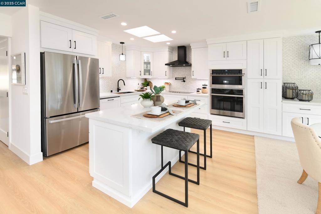 2101 Golden Rain #13, Walnut Creek, CA 94595
