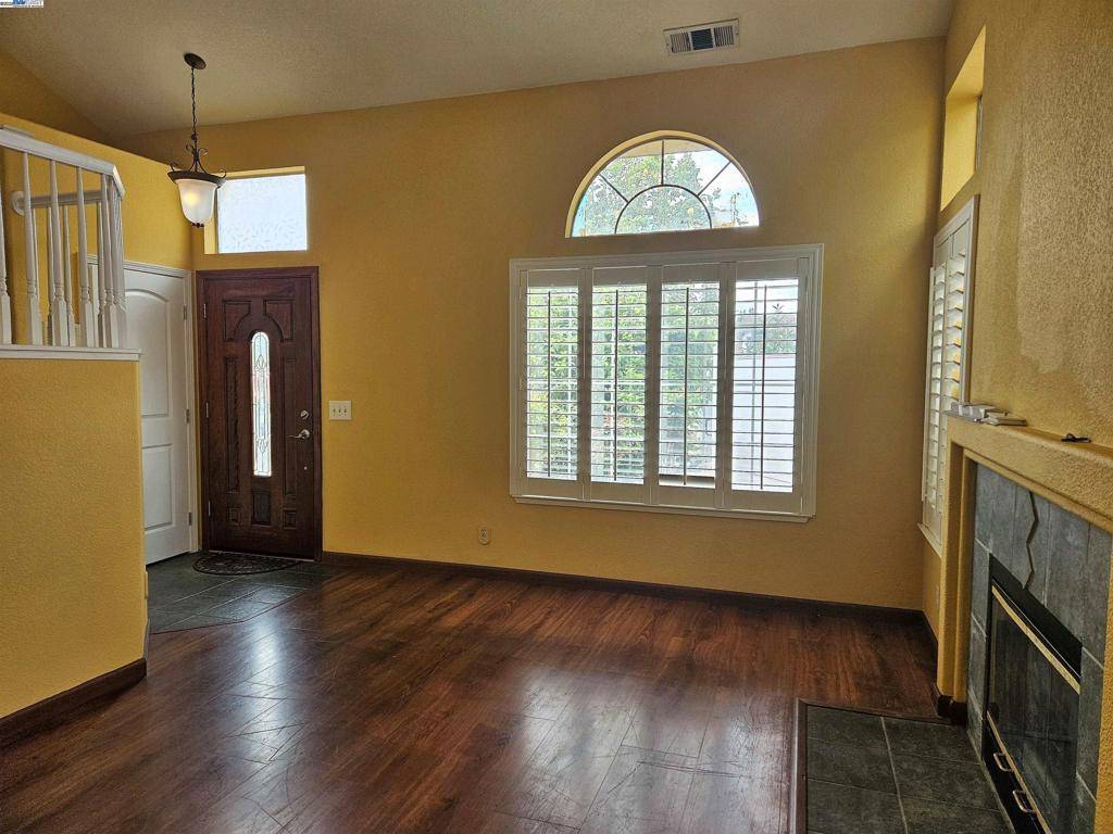 Hayward, CA 94544,24909 Avocado Ct