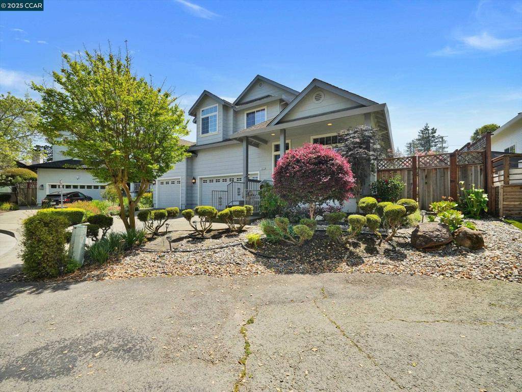 1023 Gailinda Ct, Petaluma, CA 94952