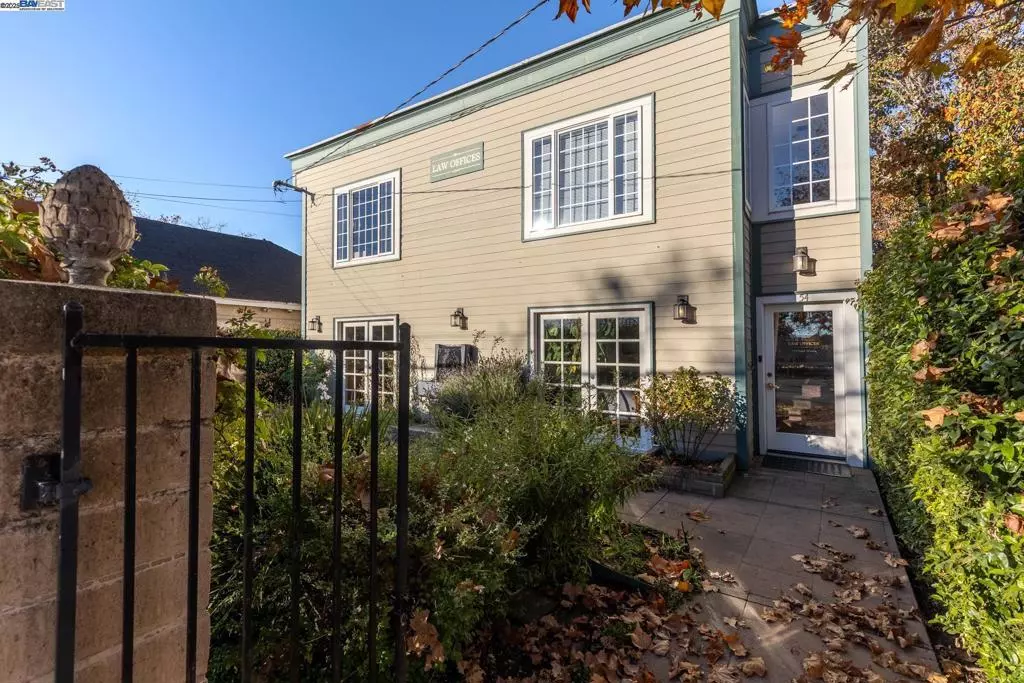 Richmond, CA 94801,54 Railroad Ave