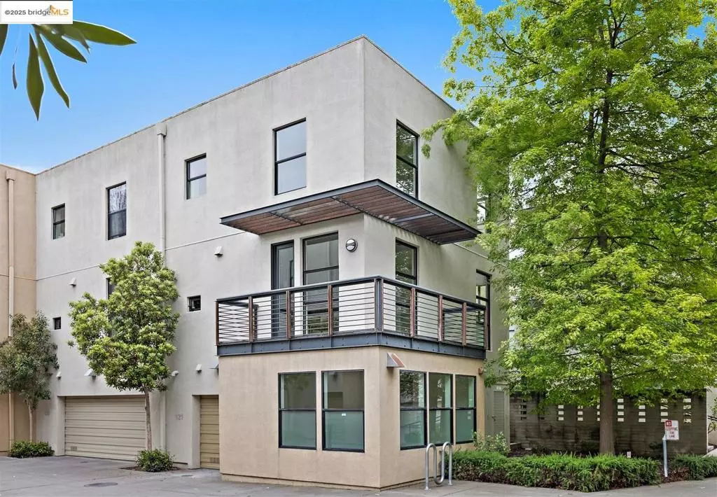 Emeryville, CA 94608,121 City Limits Cir