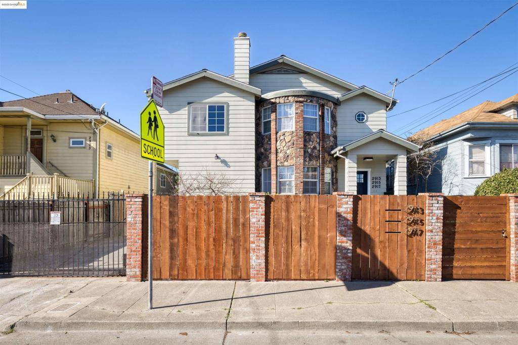 2915 Filbert St, Oakland, CA 94608