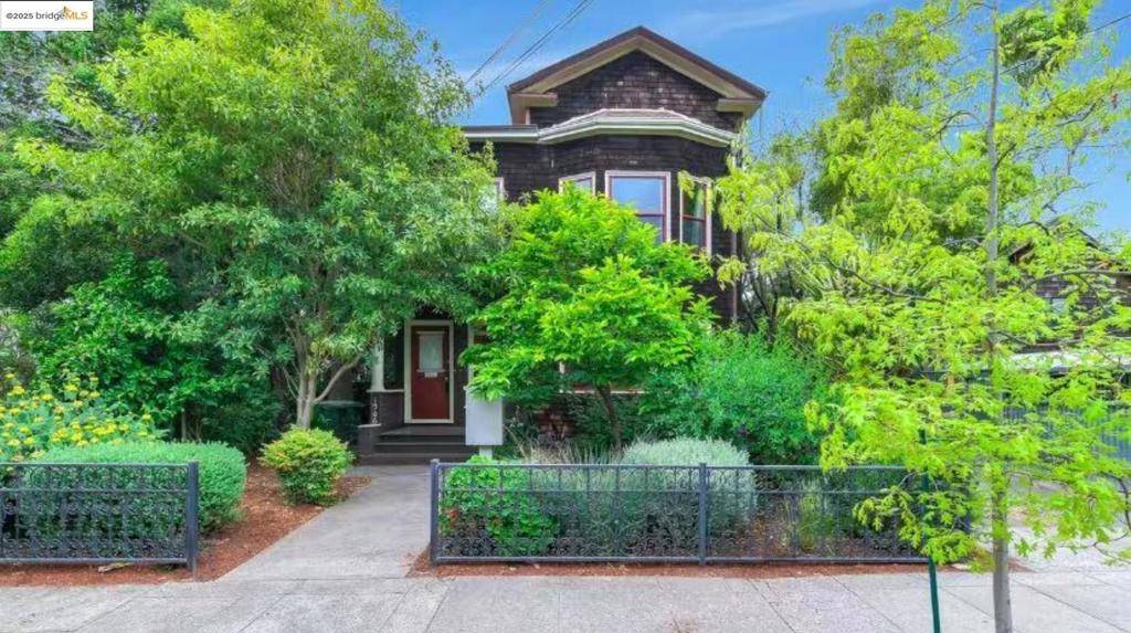 Berkeley, CA 94704,1906 Bonita AVE
