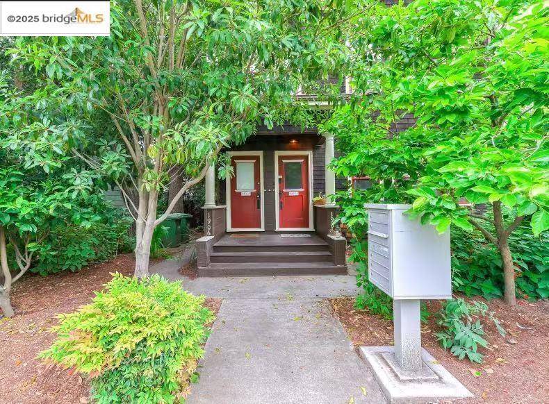 Berkeley, CA 94704,1906 Bonita AVE