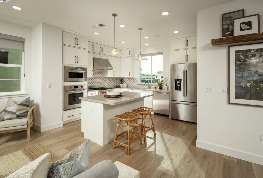 Napa, CA 94558,106 Compass Drive