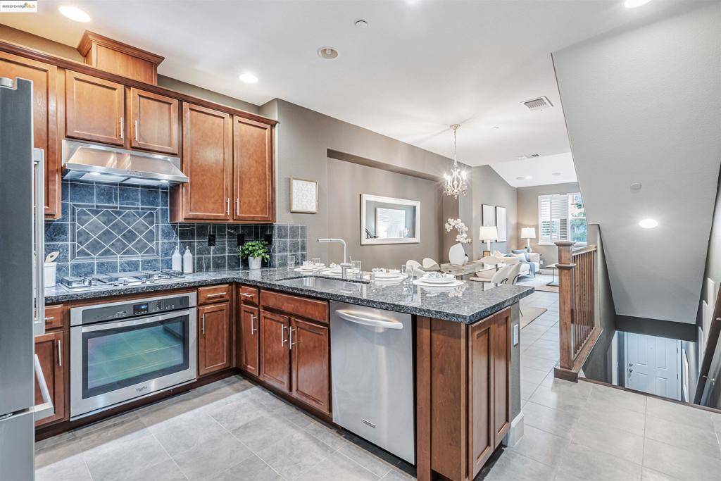 Walnut Creek, CA 94597,830 El Paseo Cir