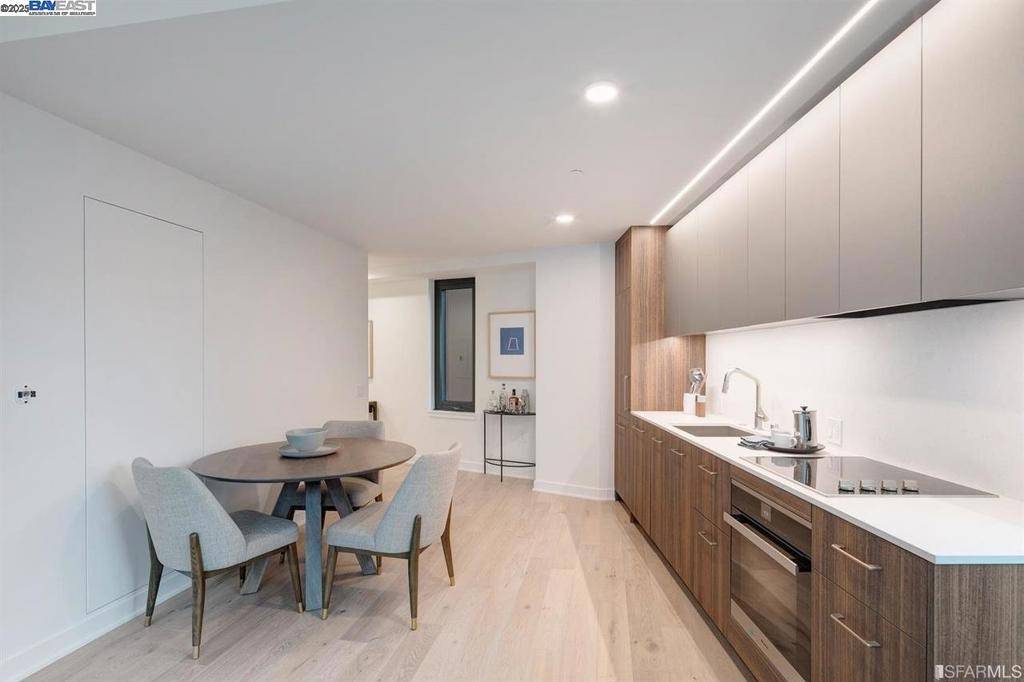 San Francisco, CA 94105,280 Spear Street #1B
