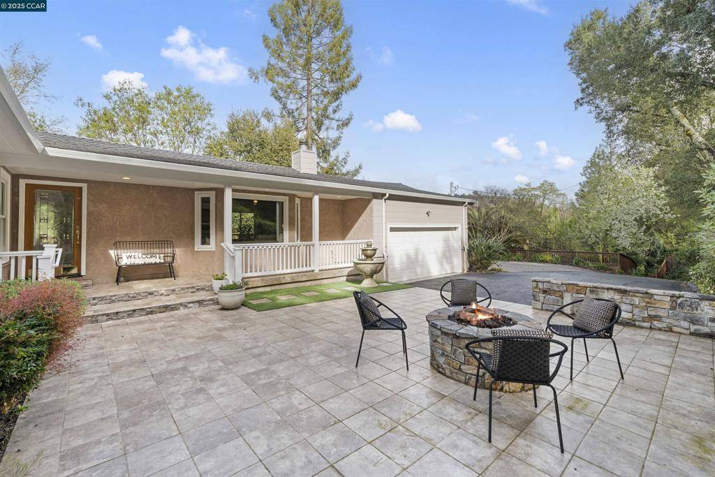 Orinda, CA 94563,6 Monte Veda Dr