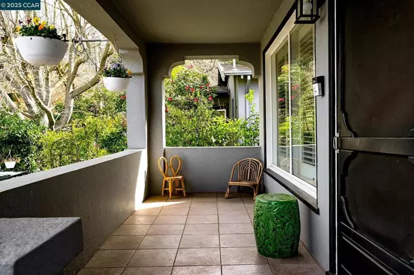 Martinez, CA 94553-3241,514 Arch Street