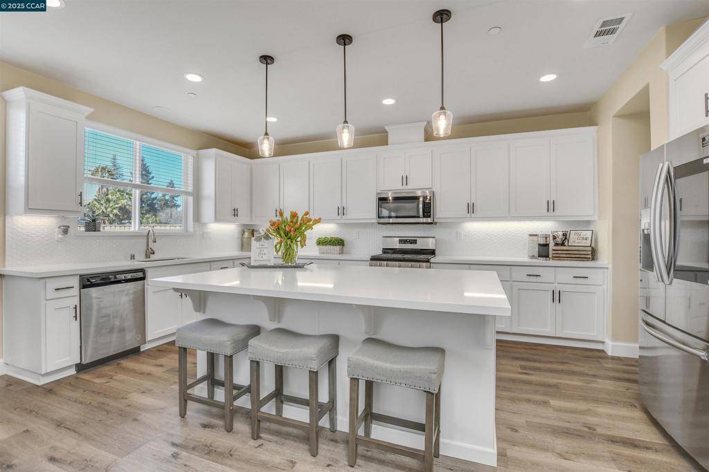 Antioch, CA 94531,5420 Promontory Way