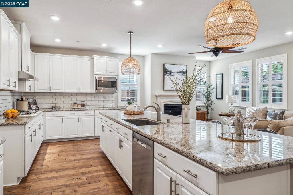 El Dorado Hills, CA 95762,6171 Hot Springs Dr